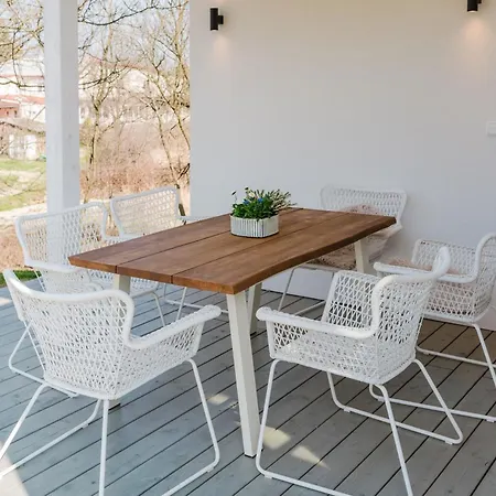 Holiday home Anesinka *